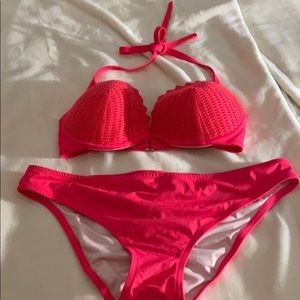Bathing suit !